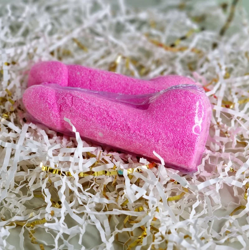 BATH AND BODY - SOAPS, BUBBLE BATHS AND SALTS
